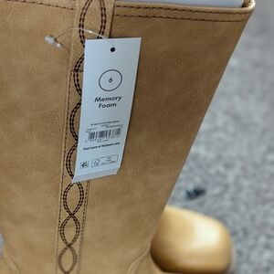 No Boundaries Beige Memory Foam Women's Boots